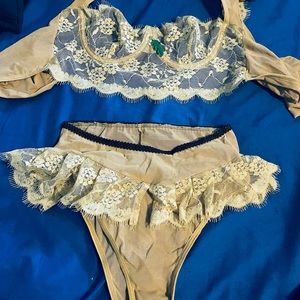 Pocohantas lingerie by Yandy in Size Small